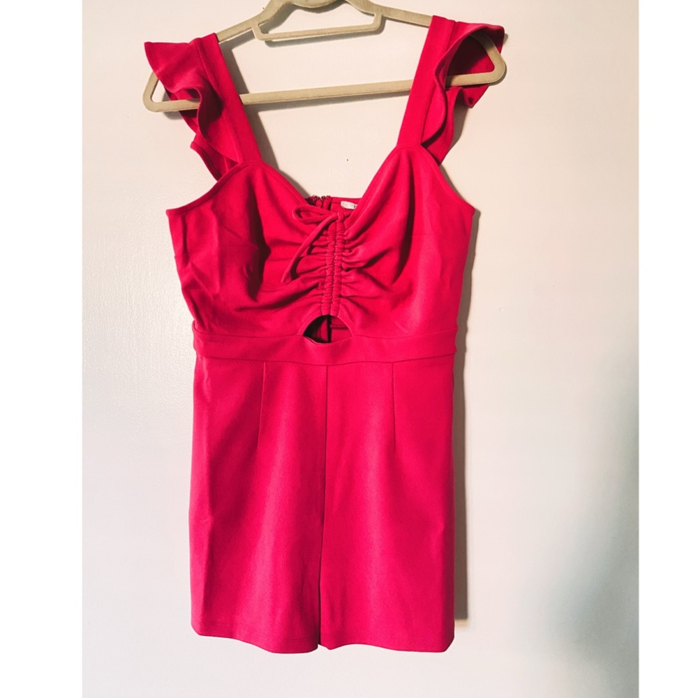 Bar III Ruched-Front Flutter Romper HOT PINK 😍✨💖